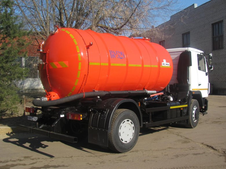 Ассенизатор маз