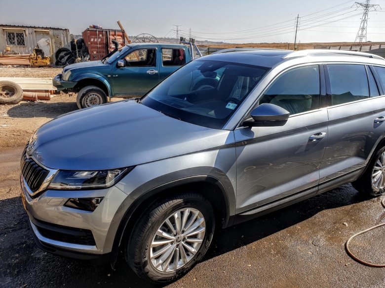 Шкода кодиак серый металлик