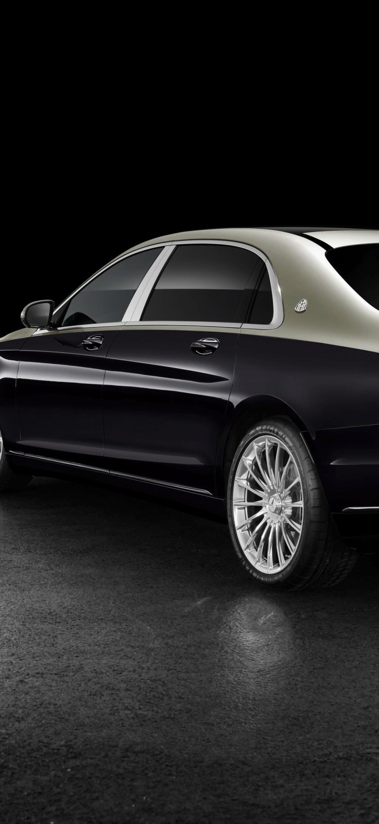 Mercedes benz maybach