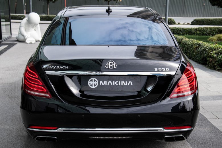 Mercedes benz s class maybach