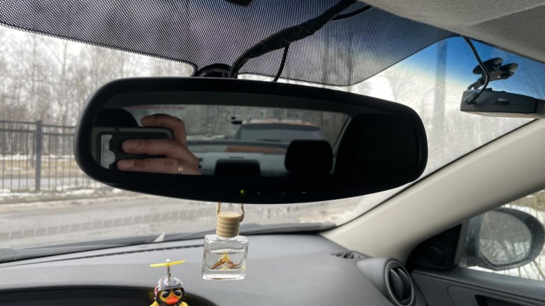 Зеркало с автозатемнением мазда 3