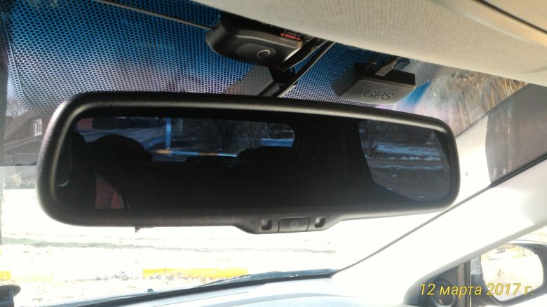 Зеркало заднего вида с камерой в гранте