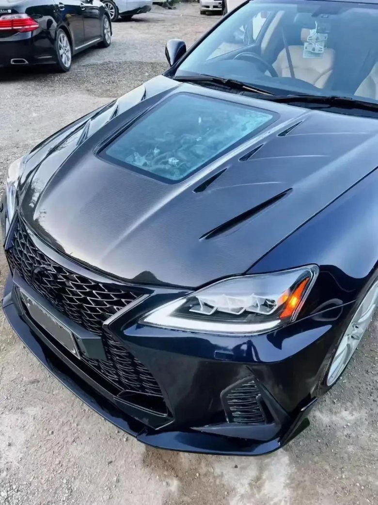 Лексус в карбоне