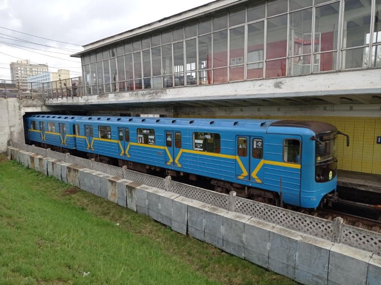 Метровагон е-км