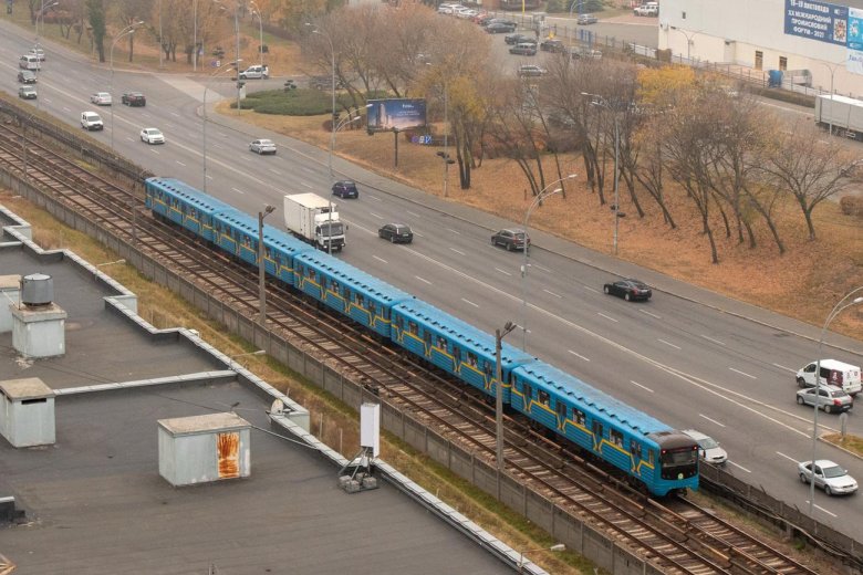 Станция днепр киевского метро