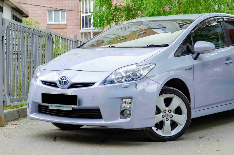 Toyota prius iii рестайлинг (xw30) 2012
