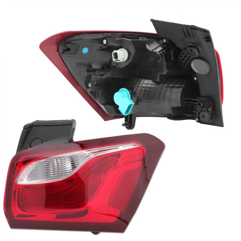 Автомобильная задняя фонарь