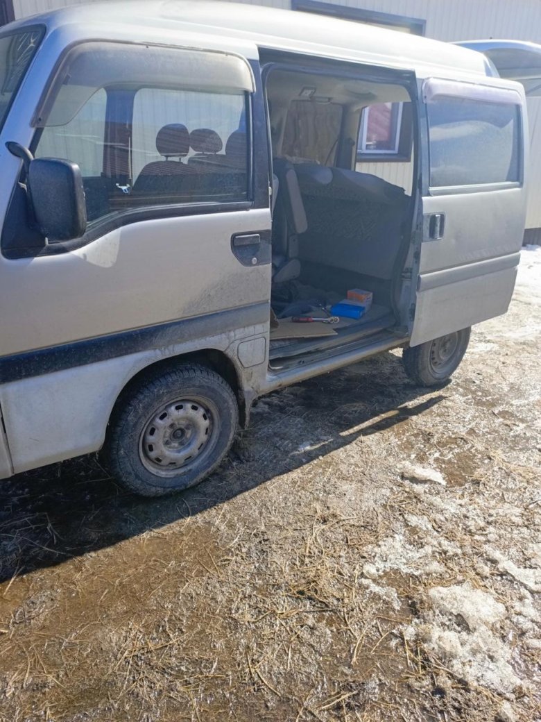 Субару самбар 2001