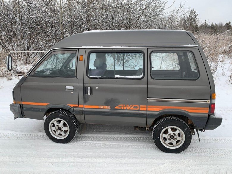 Субару либеро