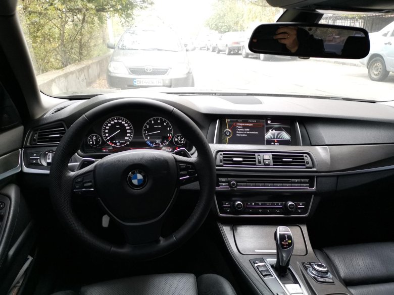 Бмв 528i xdrive 2012
