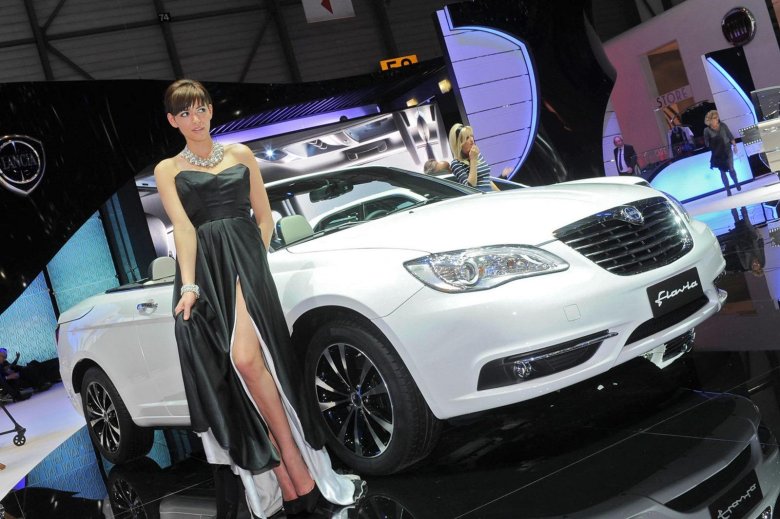 Chrysler 200 2010 2014