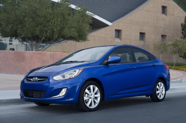 Hyundai accent 2013