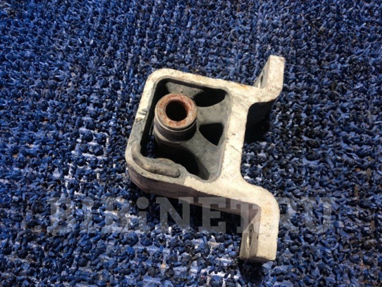 Подушка двигателя honda stepwgn