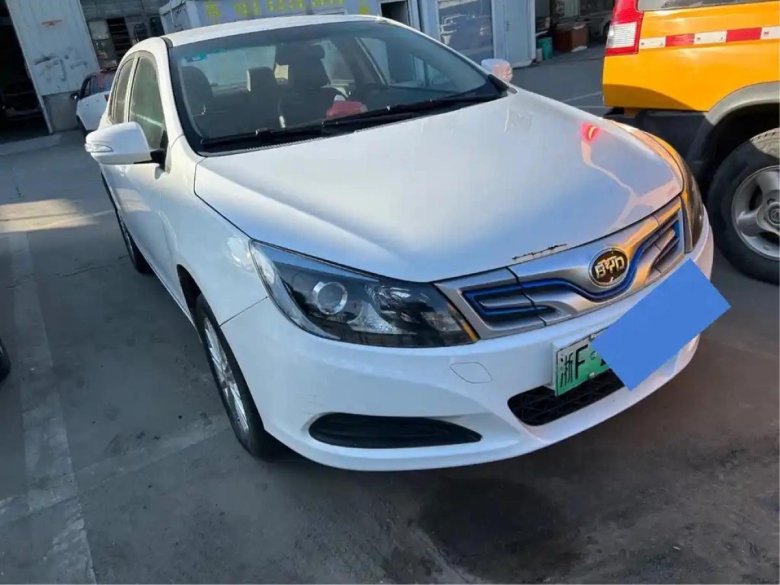 Электромобиль byd