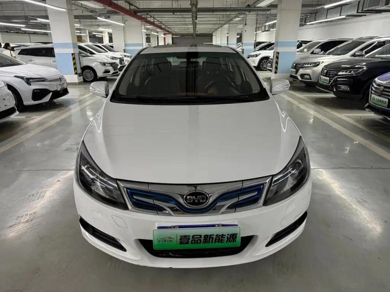 Byd автомобиль