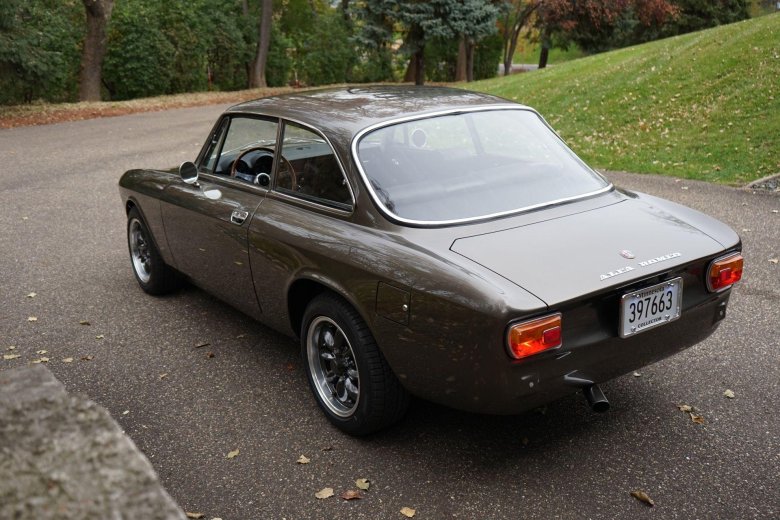 Alfa romeo giulia gt 1300 junior