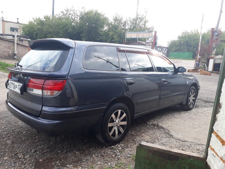 Toyota caldina i рестайлинг