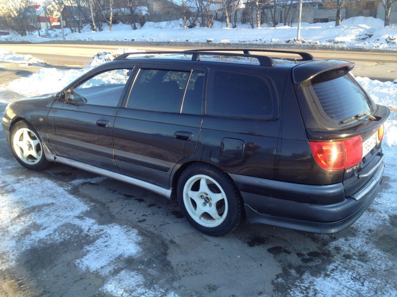 Тойота калдина универсал