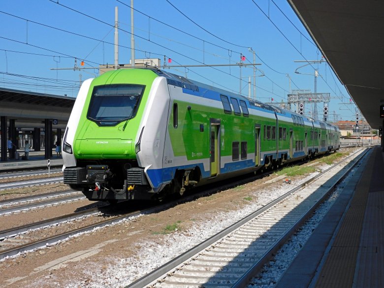 Поезда пассажирские