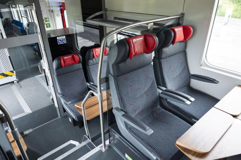 Штадлер поезд аэроэкспресс