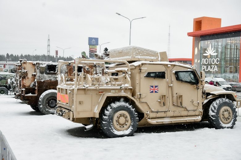 Выставка трофейной военной техники