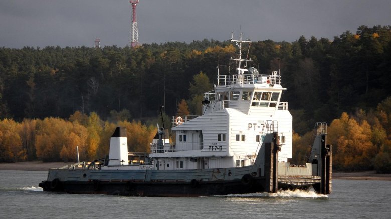 Валерий лоцманов теплоход