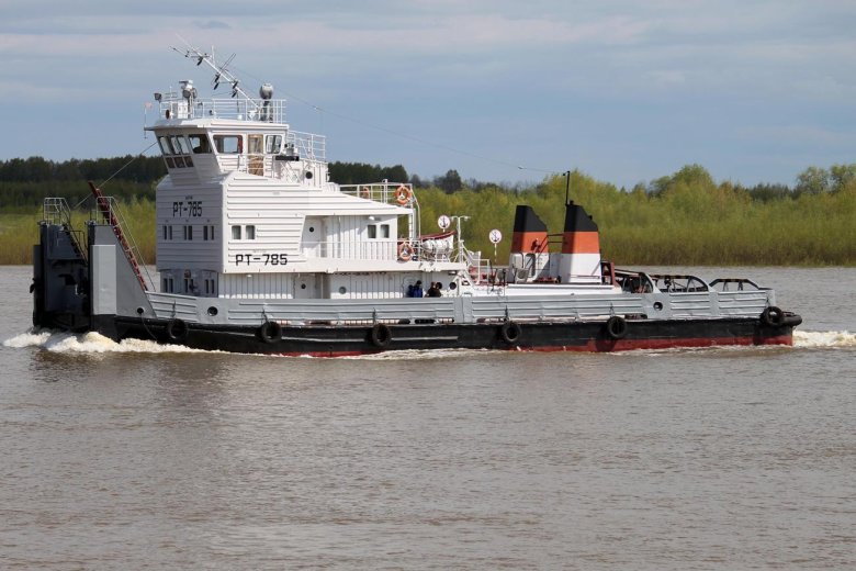 Теплоход буксир толкач рт-600