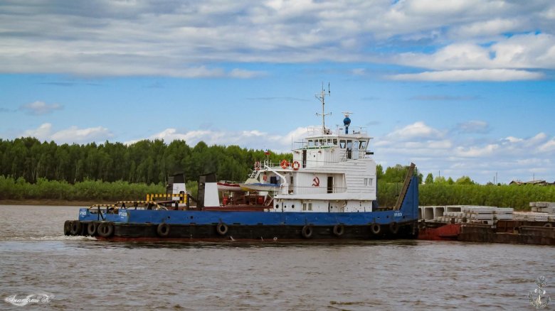 Теплоход рт 600