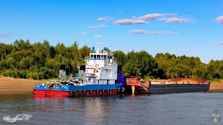 Буксир толкач речной