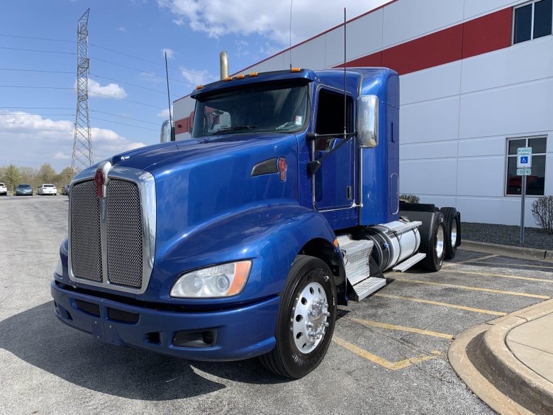 Тягач кенворт т660