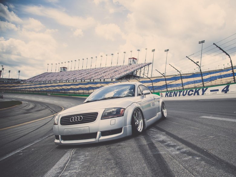 Спорткар ауди тт