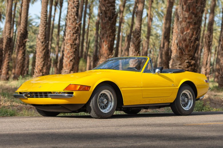 Ferrari 365 california