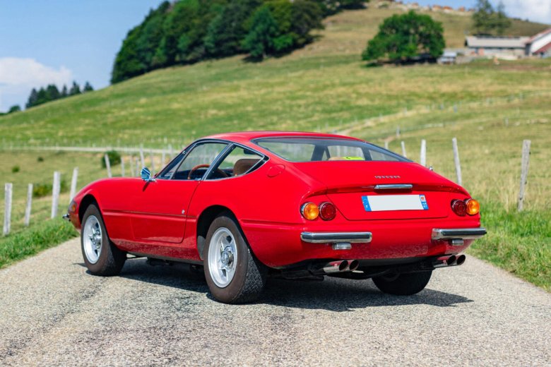 Ferrari 365 gtb/4