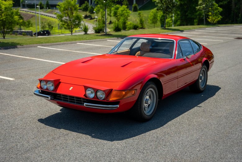 Ferrari 365 gtb/4