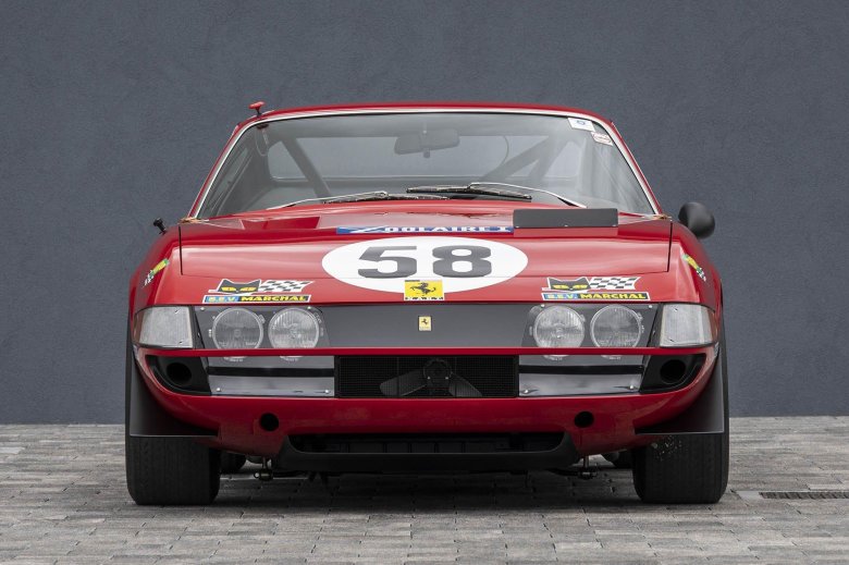Ferrari 365 gtb/4 daytona