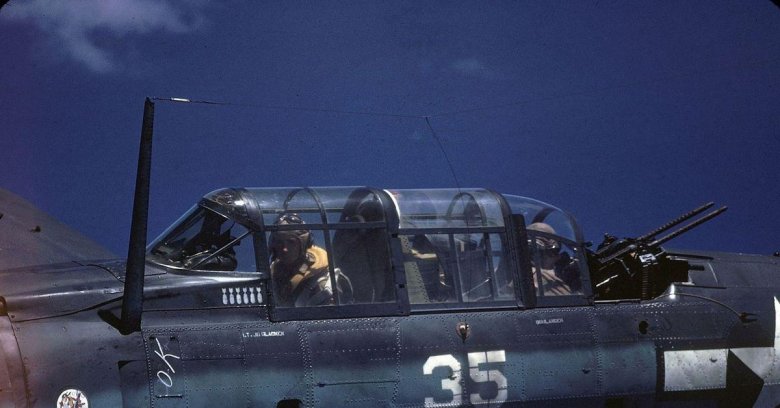 Самолет sbd-3 dauntless