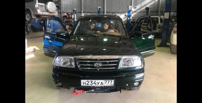 Suzuki grand vitara 1