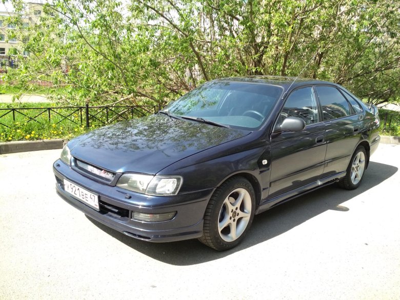 Toyota carina e