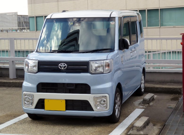 Toyota pixis mega la700