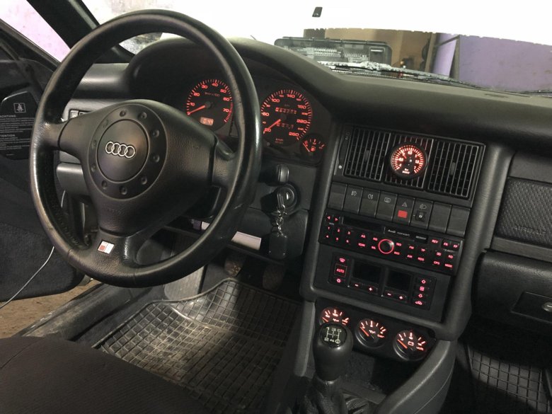 Audi 80 b4 quattro салон