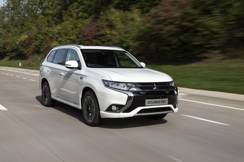 Mitsubishi outlander phev 2015
