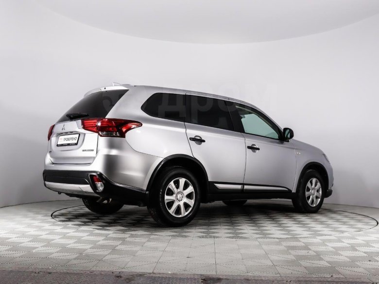 Mitsubishi outlander 2018 2.4