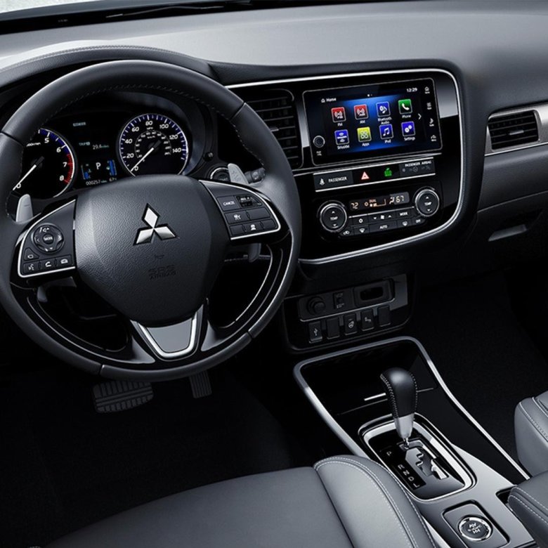 Mitsubishi outlander 2020 салон