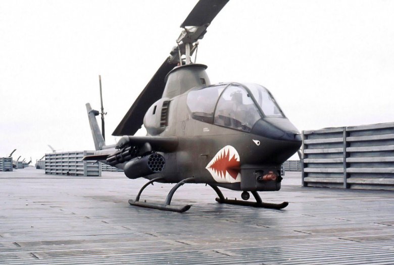Ah 1 cobra helicopter