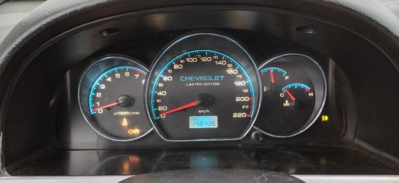 Chevrolet lacetti приборная панель