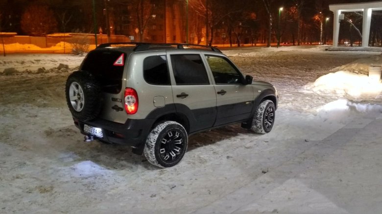 Шевроле нива на дисках