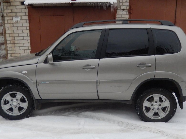 Нива шевроле 2004
