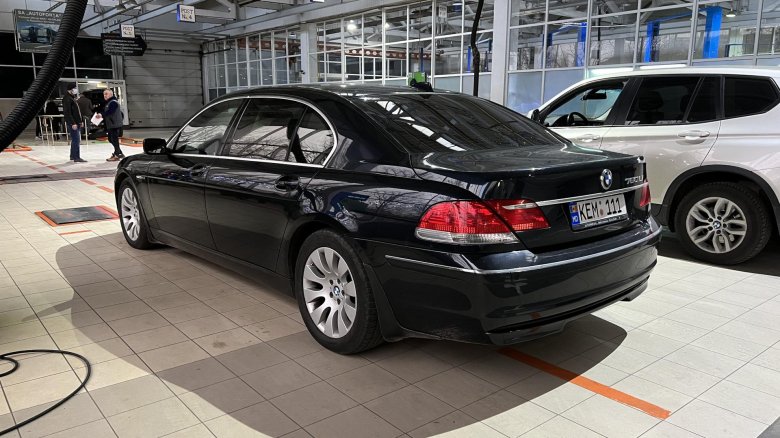 Бмв 7 серии 2005