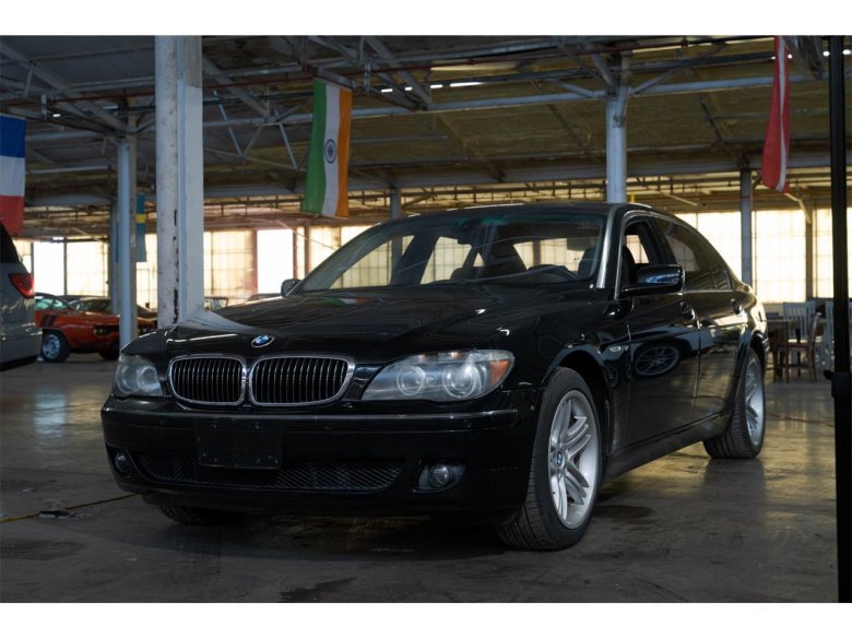 Бмв 7 серии 2005