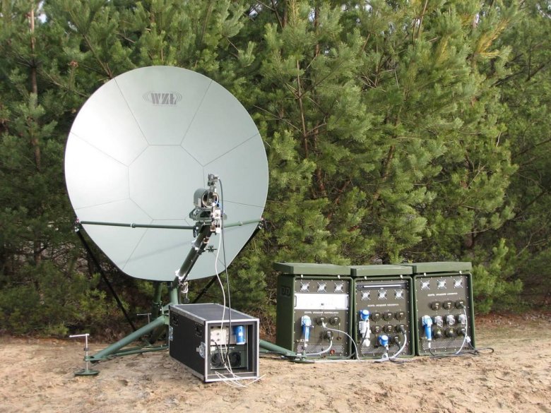 Станция спутниковой связи р-441лм